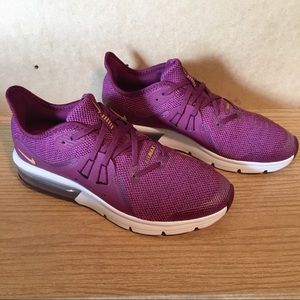 Nike Air Max Sequent 3 (NWT)